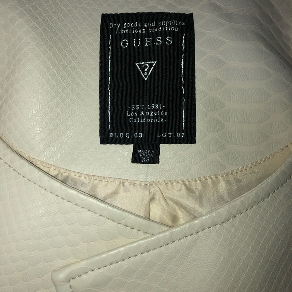 Guess jacket - Picture 3 of 3